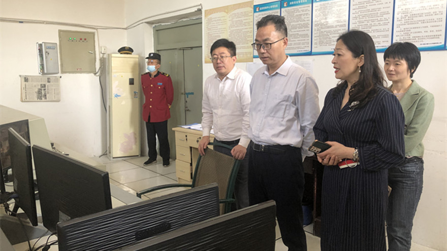 集团向导黄小秋带队督察越王楼景区清静生产事情