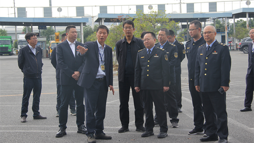 市市场监视治理局党组书记、局长陈鼎一行到泰安检测走访调研
